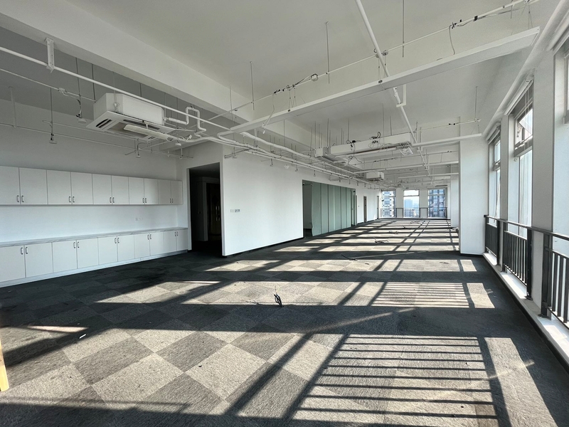 德信AI产业园出租-483m²-简单装修